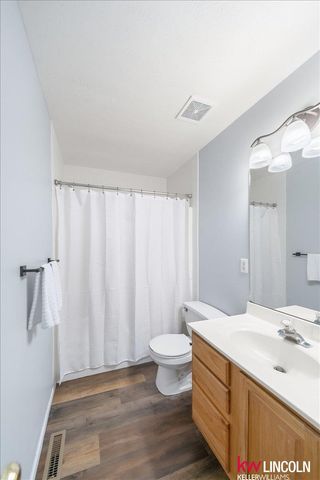 1720 SW 33 Street, Lincoln, NE 68522