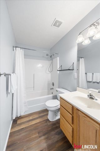 1720 SW 33 Street, Lincoln, NE 68522