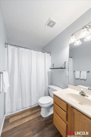 1720 SW 33 Street, Lincoln, NE 68522