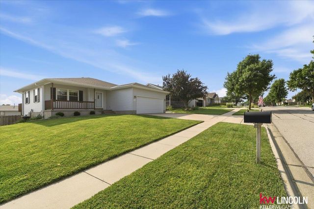 1720 SW 33 Street, Lincoln, NE 68522