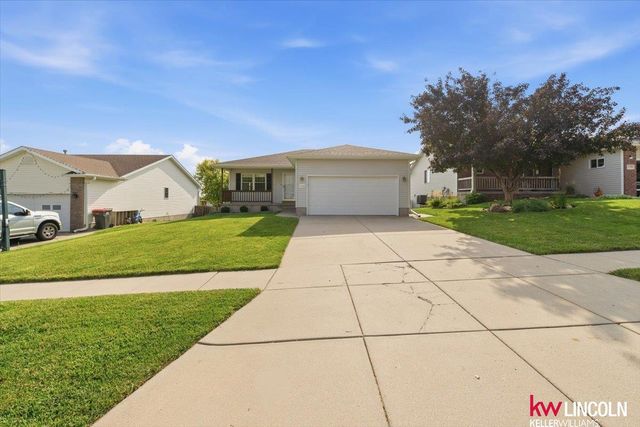 1720 SW 33 Street, Lincoln, NE 68522