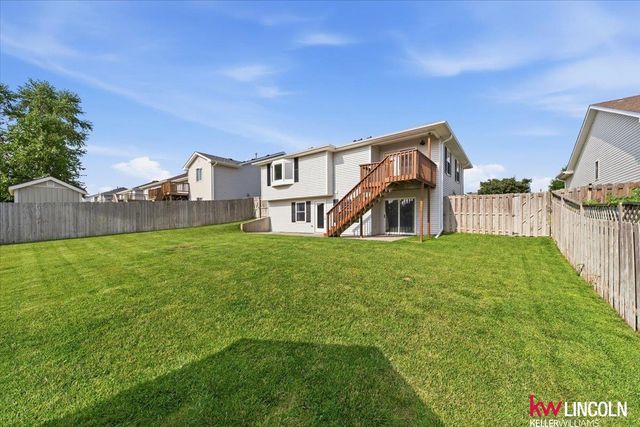 1720 SW 33 Street, Lincoln, NE 68522