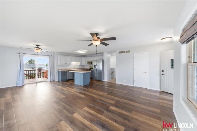 1720 SW 33 Street, Lincoln, NE 68522