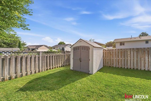 1720 SW 33 Street, Lincoln, NE 68522