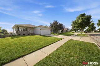 1720 SW 33 Street, Lincoln, NE 68522