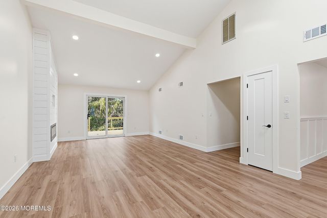 294 Marni Lane, Lakewood, NJ 08701