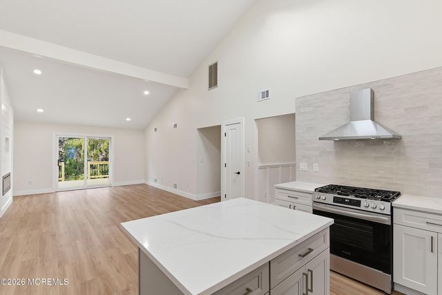 294 Marni Lane, Lakewood, NJ 08701