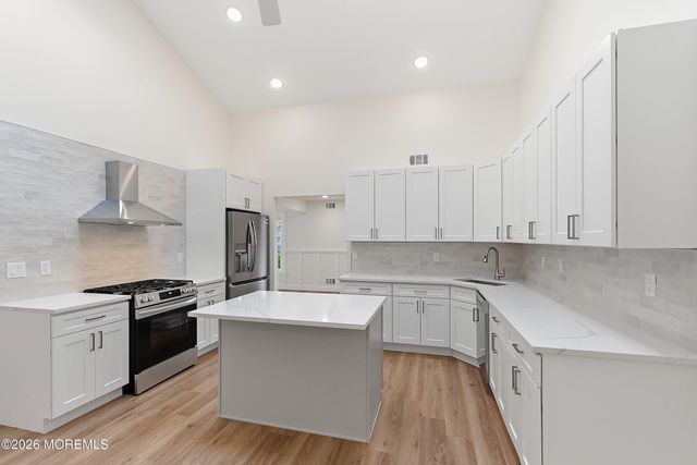 294 Marni Lane, Lakewood, NJ 08701