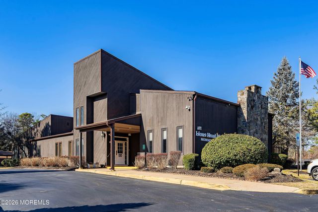 294 Marni Lane, Lakewood, NJ 08701