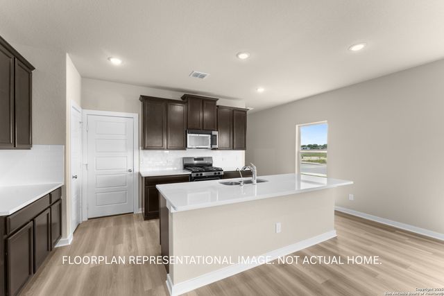 10411 Hotspur Road, Converse, TX 78109