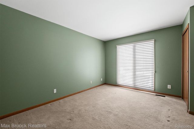 42738 Matthew Drive 47, Sterling Heights, MI 48313