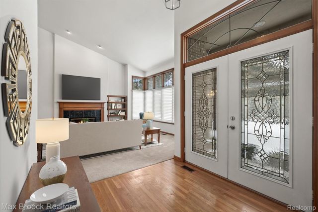 42738 Matthew Drive 47, Sterling Heights, MI 48313