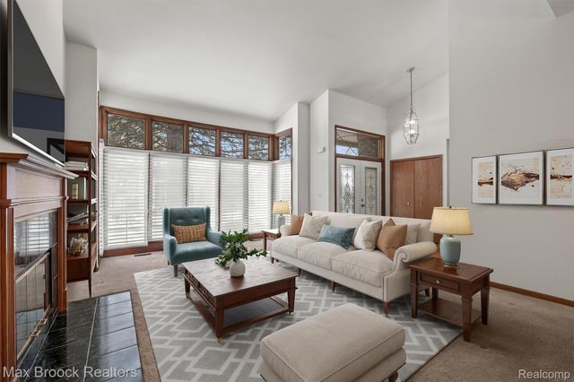 42738 Matthew Drive 47, Sterling Heights, MI 48313