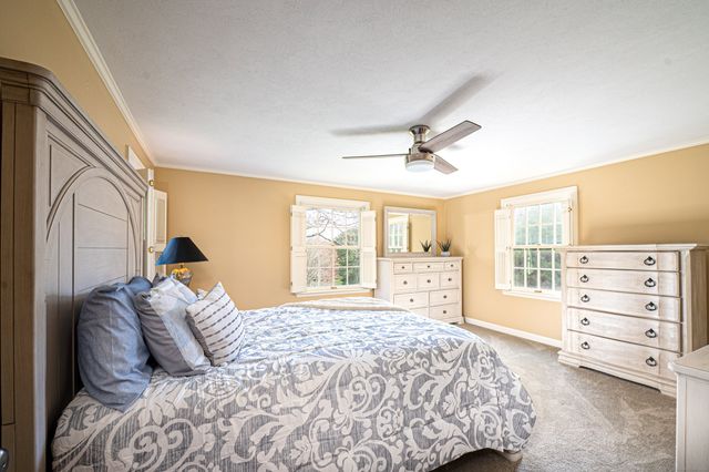 15 Griffing Pond Road, Branford, CT 06405