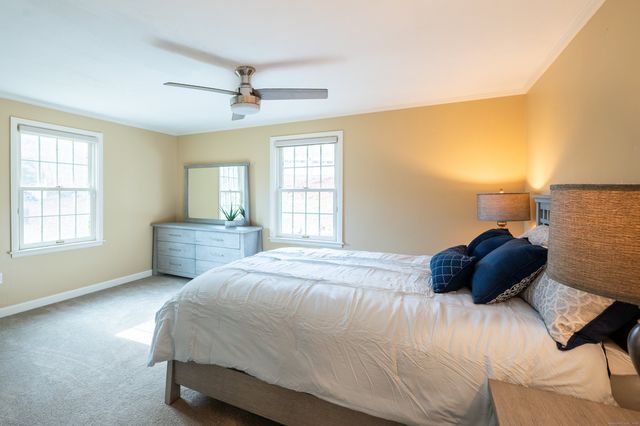 15 Griffing Pond Road, Branford, CT 06405