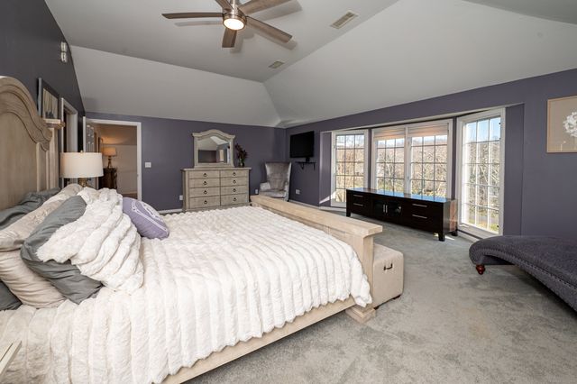 15 Griffing Pond Road, Branford, CT 06405