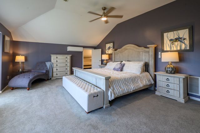 15 Griffing Pond Road, Branford, CT 06405