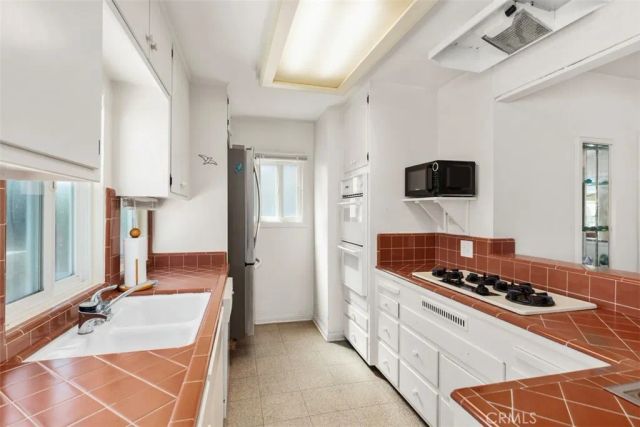 16701 S Pacific Avenue, Sunset Beach, CA 90742