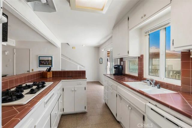 16701 S Pacific Avenue, Sunset Beach, CA 90742