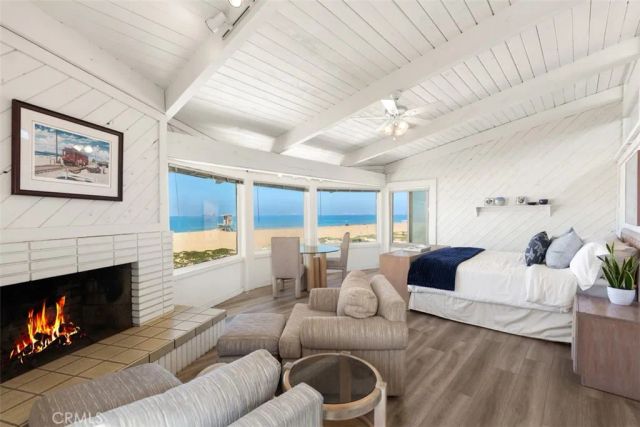 16701 S Pacific Avenue, Sunset Beach, CA 90742
