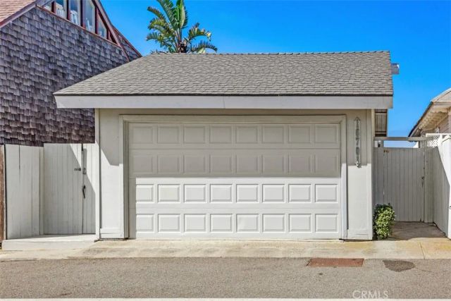 16701 S Pacific Avenue, Sunset Beach, CA 90742