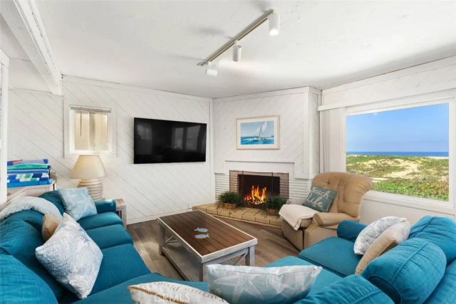 16701 S Pacific Avenue, Sunset Beach, CA 90742