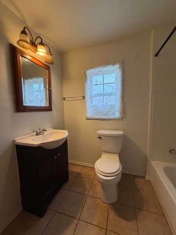 225 Morgan Avenue, Aurora, MO 65605