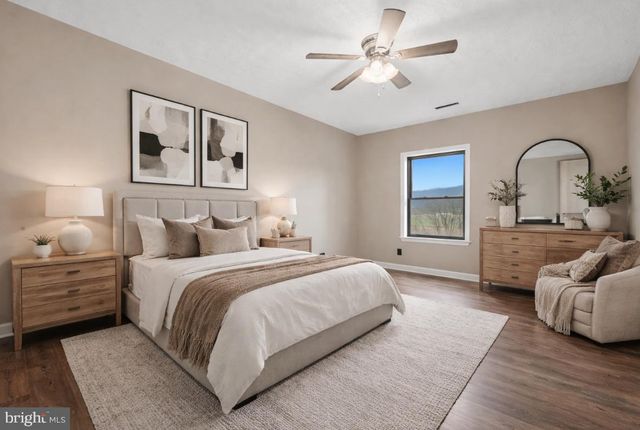 12 BLUEBELL WAY, Inwood, WV 25428