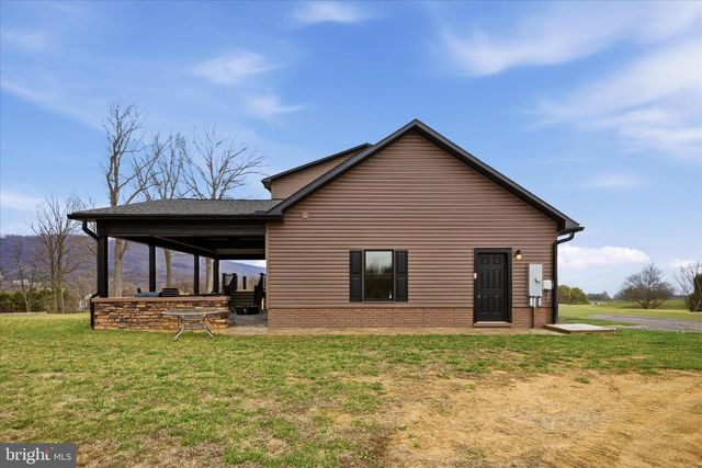 12 BLUEBELL WAY, Inwood, WV 25428