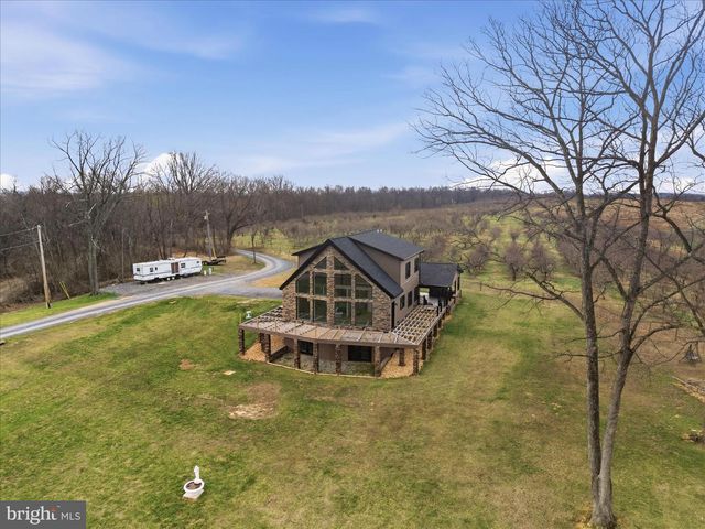 12 BLUEBELL WAY, Inwood, WV 25428