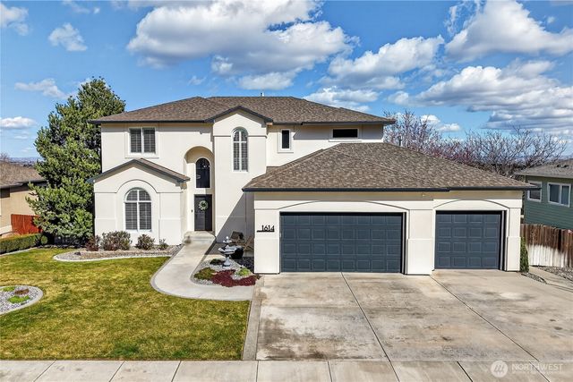 1614 W 51st Avenue, Kennewick, WA 99338