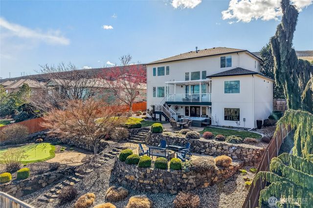 1614 W 51st Avenue, Kennewick, WA 99338