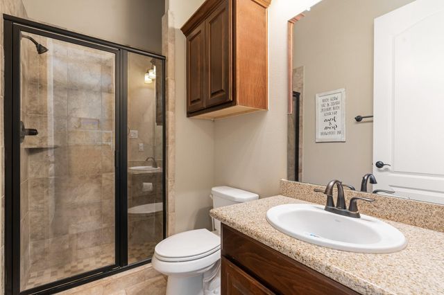 2118 Barton Woods Boulevard, Conroe, TX 77301