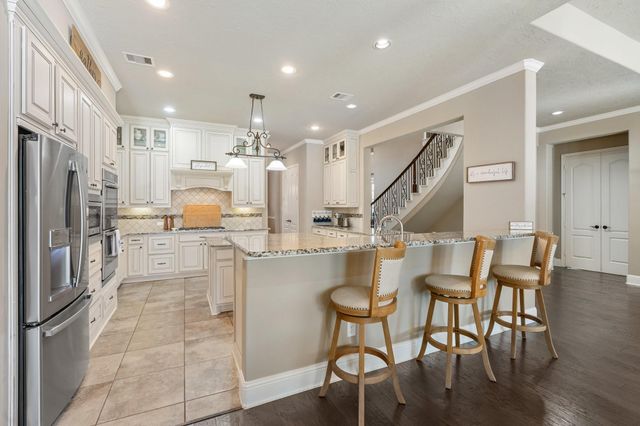 2118 Barton Woods Boulevard, Conroe, TX 77301