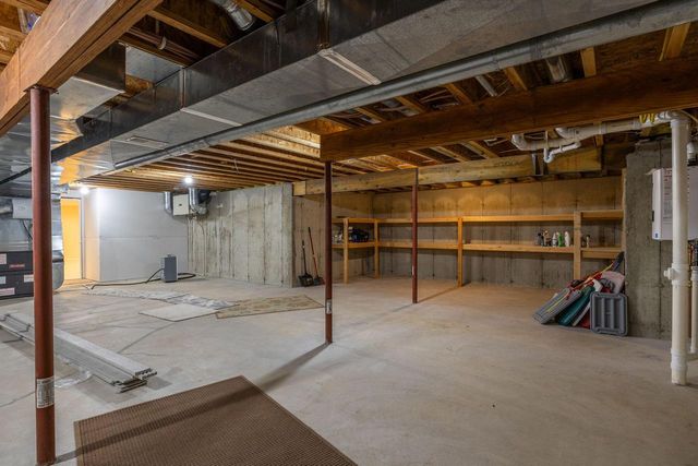 N6516 Forest COURT, Holmen, WI 54636