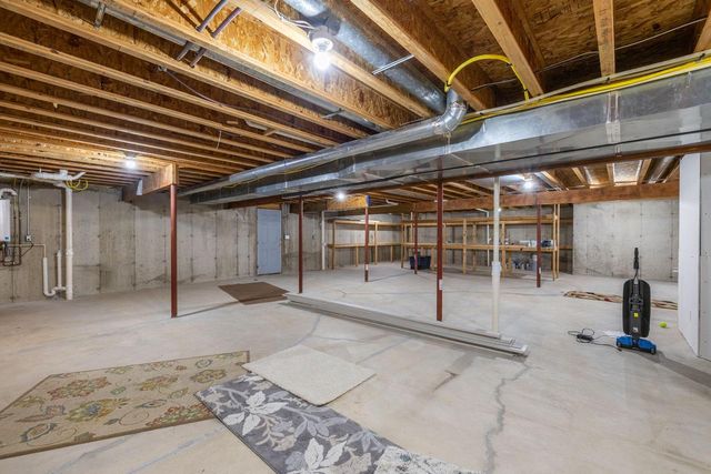 N6516 Forest COURT, Holmen, WI 54636