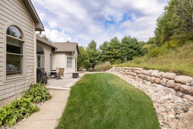 N6516 Forest COURT, Holmen, WI 54636
