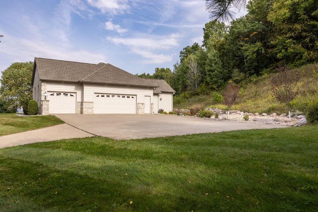 N6516 Forest COURT, Holmen, WI 54636
