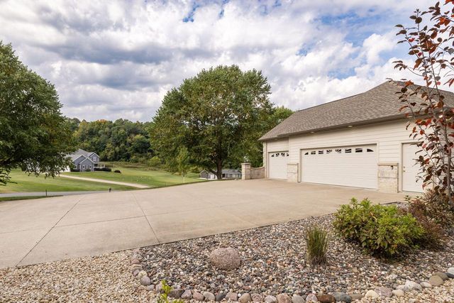 N6516 Forest COURT, Holmen, WI 54636