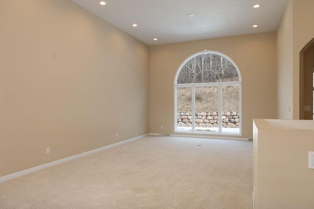 N6516 Forest COURT, Holmen, WI 54636