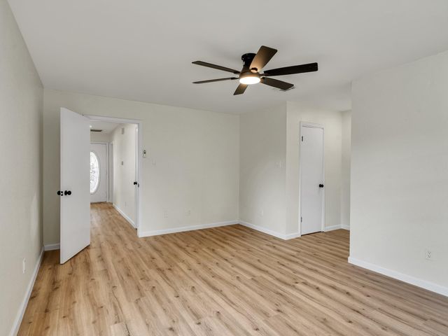 4342 Yupon Ridge Drive, Houston, TX 77072