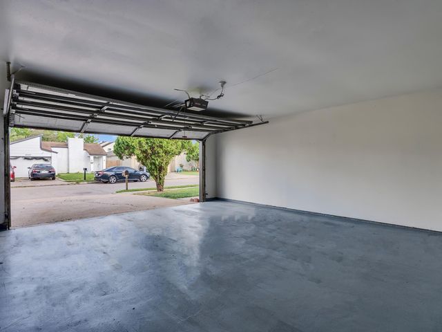 4342 Yupon Ridge Drive, Houston, TX 77072