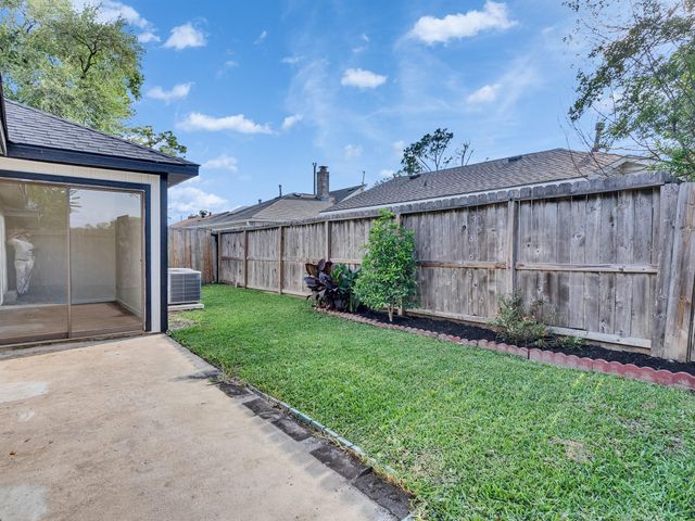 4342 Yupon Ridge Drive, Houston, TX 77072