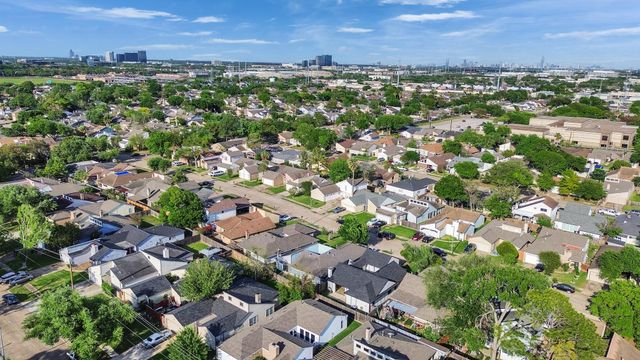 4342 Yupon Ridge Drive, Houston, TX 77072