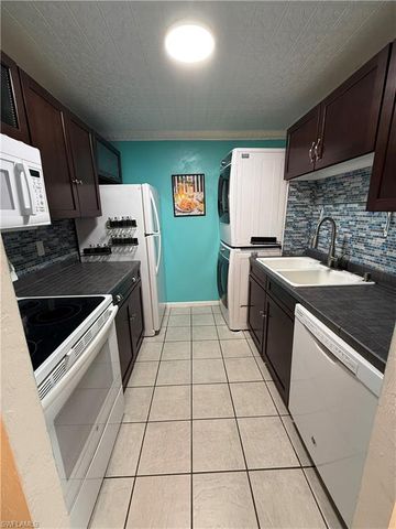 431 Van Buren ST C7, Fort Myers, FL 33916