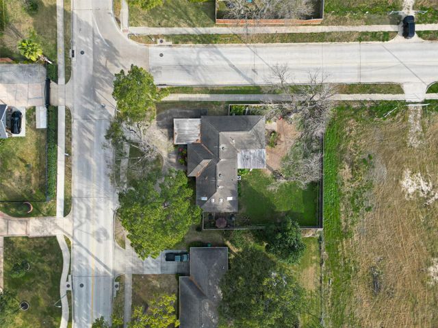 1614 Wycliffe Drive, Houston, TX 77043