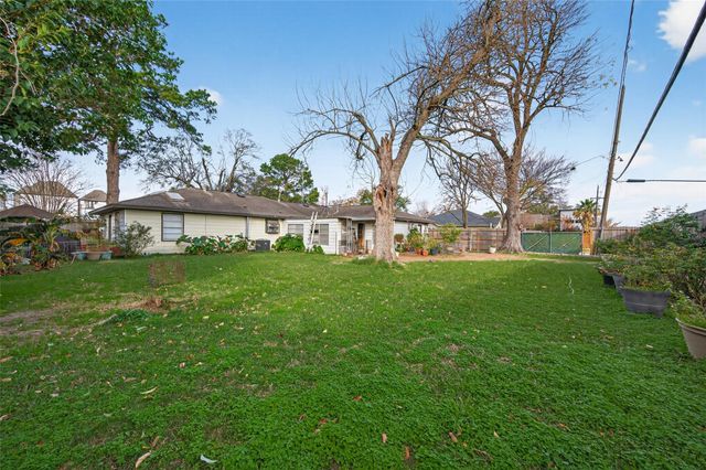 1614 Wycliffe Drive, Houston, TX 77043