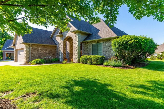 5207 THORNBROOK PKY, Columbia, MO 65203