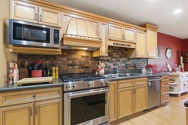 5207 THORNBROOK PKY, Columbia, MO 65203
