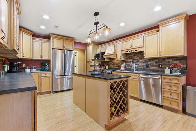 5207 THORNBROOK PKY, Columbia, MO 65203